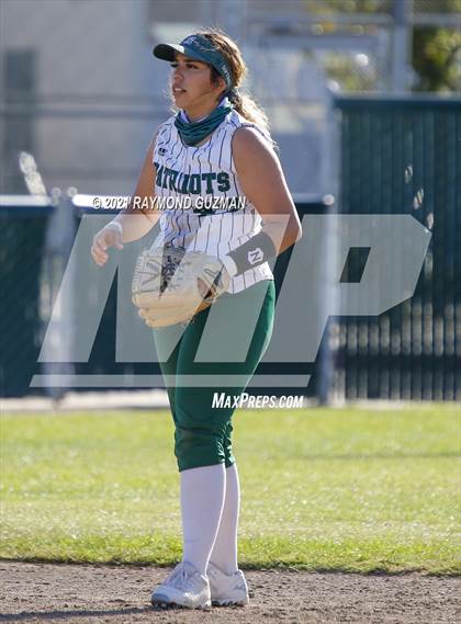 Thumbnail 3 in Madera South @ Hoover photogallery.