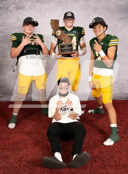 Thumbnail 2 in Edison (CIF State D1A Champions) photogallery.