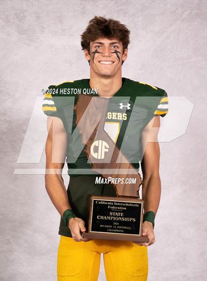 Thumbnail 3 in Edison (CIF State D1A Champions) photogallery.