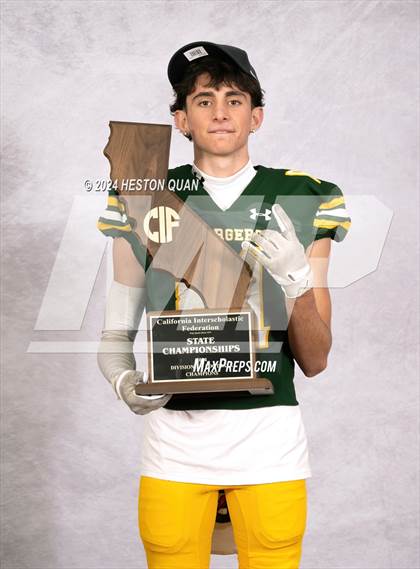 Thumbnail 2 in Edison (CIF State D1A Champions) photogallery.