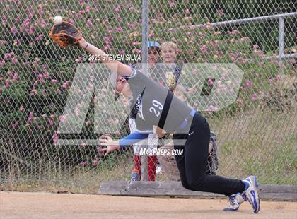 Thumbnail 3 in Point Loma vs. San Dimas (CIF SoCal Regional Division 2 Semifinal) photogallery.