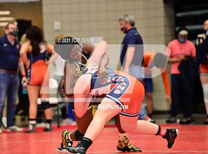 Thumbnail 2 in UIL 6A Region 3 Championships photogallery.