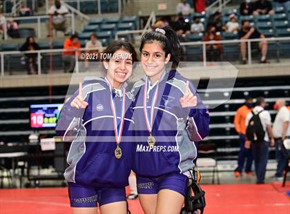 Thumbnail 1 in UIL 6A Region 3 Championships photogallery.