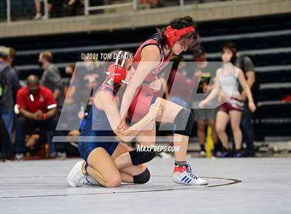 Thumbnail 3 in UIL 6A Region 3 Championships photogallery.