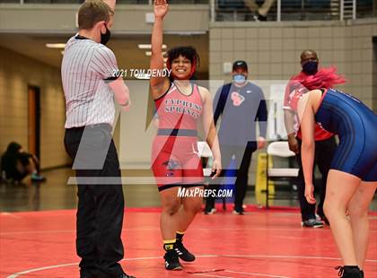Thumbnail 2 in UIL 6A Region 3 Championships photogallery.