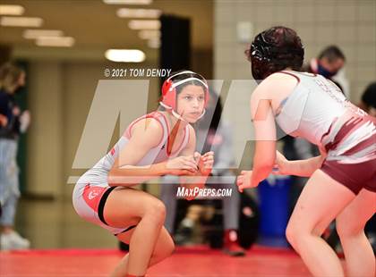 Thumbnail 1 in UIL 6A Region 3 Championships photogallery.