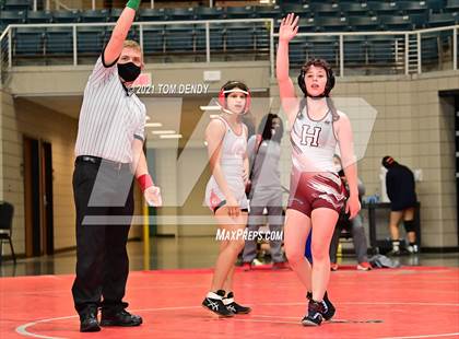Thumbnail 3 in UIL 6A Region 3 Championships photogallery.