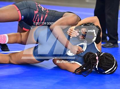 Thumbnail 1 in UIL 6A Region 3 Championships photogallery.