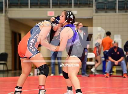 Thumbnail 1 in UIL 6A Region 3 Championships photogallery.
