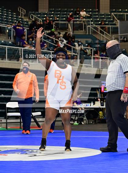 Thumbnail 1 in UIL 6A Region 3 Championships photogallery.