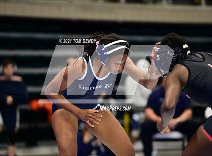 Thumbnail 3 in UIL 6A Region 3 Championships photogallery.
