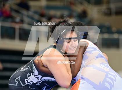 Thumbnail 2 in UIL 6A Region 3 Championships photogallery.