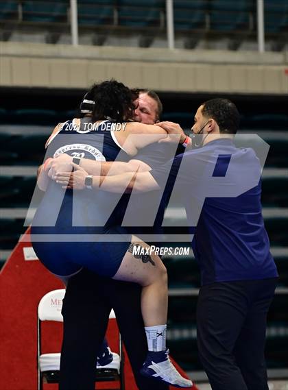 Thumbnail 1 in UIL 6A Region 3 Championships photogallery.