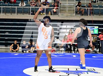 Thumbnail 3 in UIL 6A Region 3 Championships photogallery.
