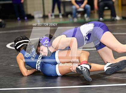 Thumbnail 1 in UIL 6A Region 3 Championships photogallery.