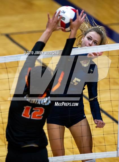 Thumbnail 1 in Minooka vs. Althoff Catholic (IHSA 4A Sectional Final) photogallery.