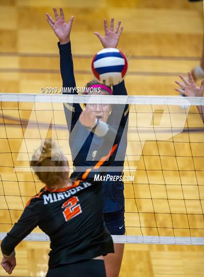 Thumbnail 2 in Minooka vs. Althoff Catholic (IHSA 4A Sectional Final) photogallery.