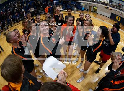 Thumbnail 2 in Minooka vs. Althoff Catholic (IHSA 4A Sectional Final) photogallery.