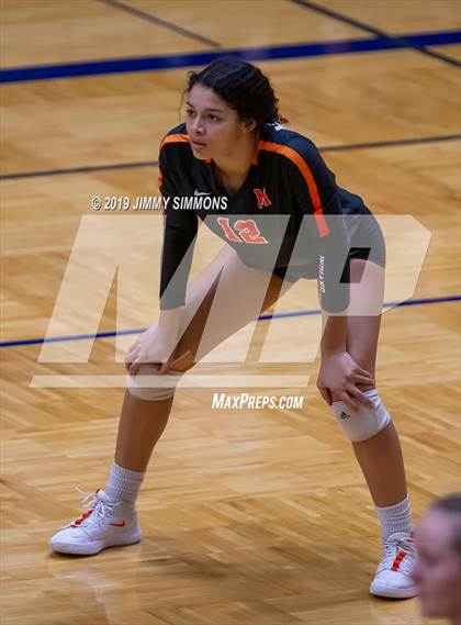 Thumbnail 2 in Minooka vs. Althoff Catholic (IHSA 4A Sectional Final) photogallery.