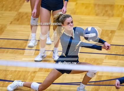 Thumbnail 2 in Minooka vs. Althoff Catholic (IHSA 4A Sectional Final) photogallery.