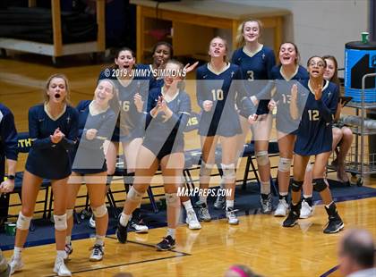 Thumbnail 1 in Minooka vs. Althoff Catholic (IHSA 4A Sectional Final) photogallery.