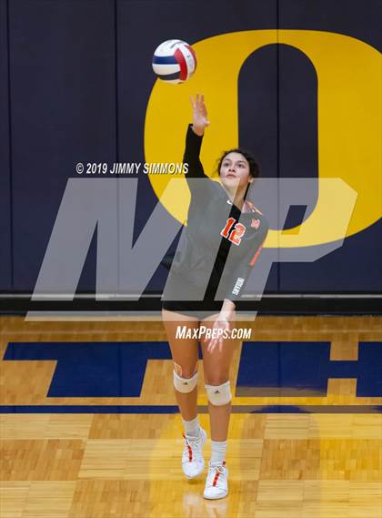 Thumbnail 3 in Minooka vs. Althoff Catholic (IHSA 4A Sectional Final) photogallery.