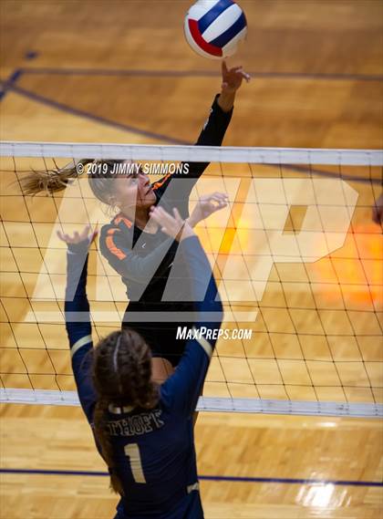 Thumbnail 1 in Minooka vs. Althoff Catholic (IHSA 4A Sectional Final) photogallery.