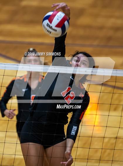 Thumbnail 1 in Minooka vs. Althoff Catholic (IHSA 4A Sectional Final) photogallery.
