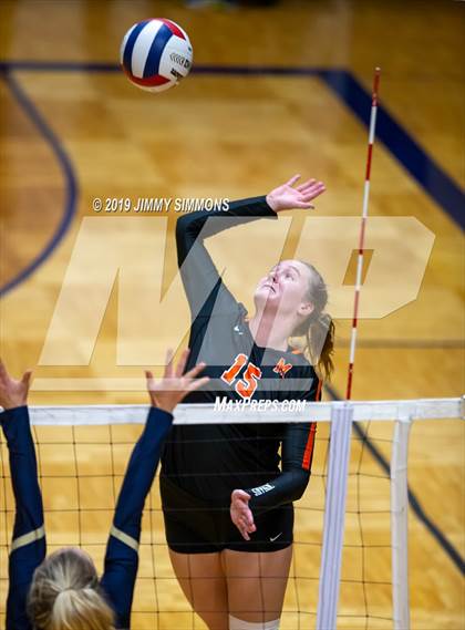 Thumbnail 2 in Minooka vs. Althoff Catholic (IHSA 4A Sectional Final) photogallery.