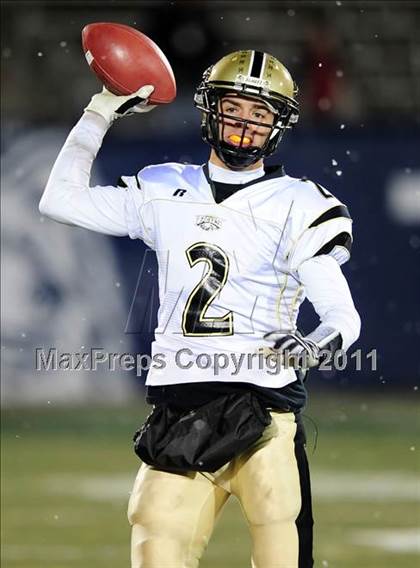 Thumbnail 3 in Trumbull vs. Xavier (CIAC Class LL Final) photogallery.