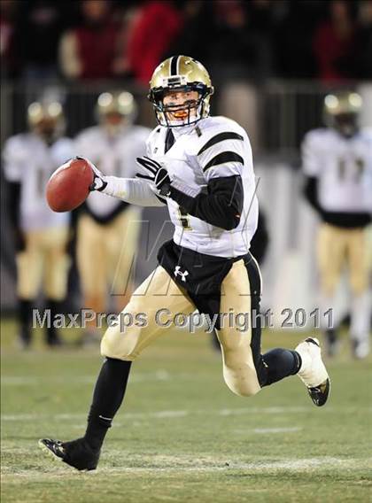 Thumbnail 3 in Trumbull vs. Xavier (CIAC Class LL Final) photogallery.