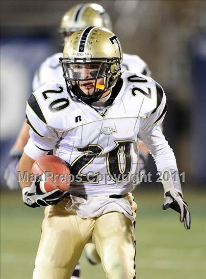 Thumbnail 3 in Trumbull vs. Xavier (CIAC Class LL Final) photogallery.