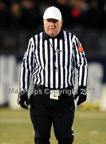 Thumbnail 3 in Trumbull vs. Xavier (CIAC Class LL Final) photogallery.