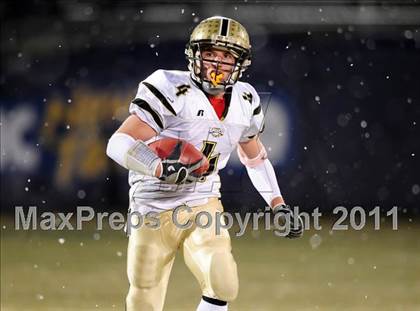 Thumbnail 1 in Trumbull vs. Xavier (CIAC Class LL Final) photogallery.