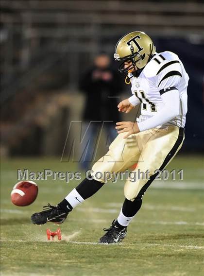 Thumbnail 1 in Trumbull vs. Xavier (CIAC Class LL Final) photogallery.