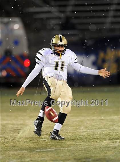 Thumbnail 1 in Trumbull vs. Xavier (CIAC Class LL Final) photogallery.
