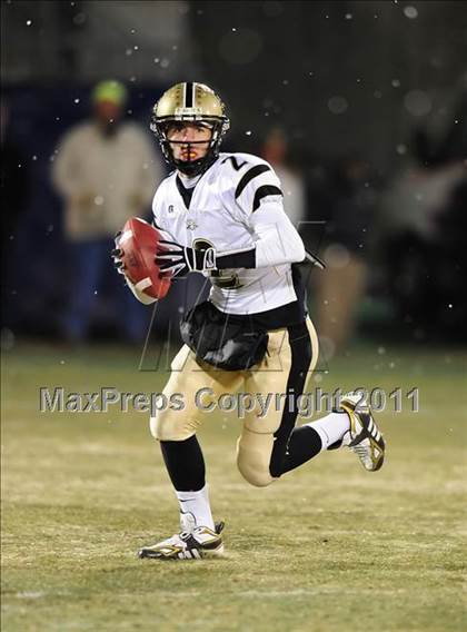 Thumbnail 3 in Trumbull vs. Xavier (CIAC Class LL Final) photogallery.