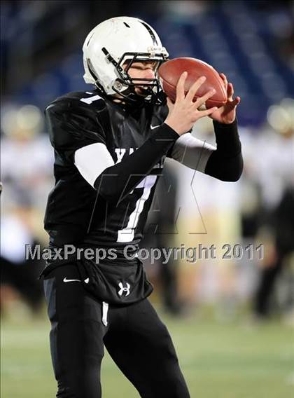 Thumbnail 3 in Trumbull vs. Xavier (CIAC Class LL Final) photogallery.