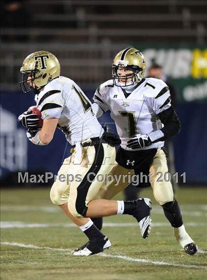 Thumbnail 2 in Trumbull vs. Xavier (CIAC Class LL Final) photogallery.