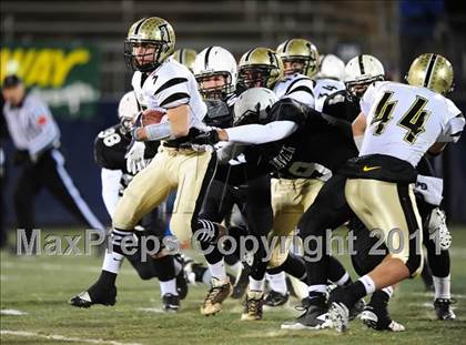 Thumbnail 2 in Trumbull vs. Xavier (CIAC Class LL Final) photogallery.