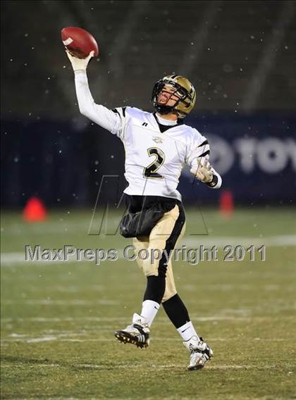 Thumbnail 2 in Trumbull vs. Xavier (CIAC Class LL Final) photogallery.