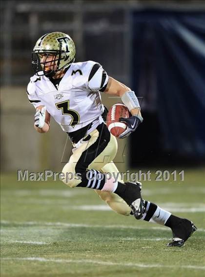 Thumbnail 3 in Trumbull vs. Xavier (CIAC Class LL Final) photogallery.
