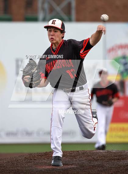 Thumbnail 1 in Waterloo vs Edwardsville photogallery.