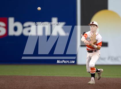 Thumbnail 3 in Waterloo vs Edwardsville photogallery.