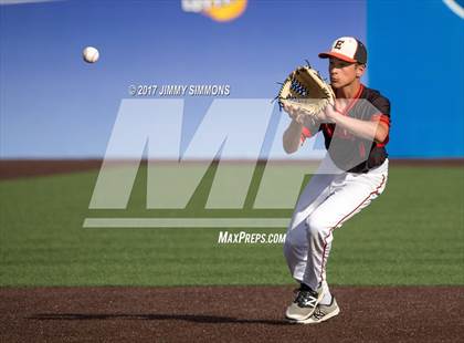 Thumbnail 1 in Waterloo vs Edwardsville photogallery.
