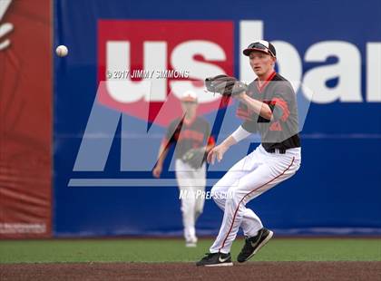 Thumbnail 2 in Waterloo vs Edwardsville photogallery.