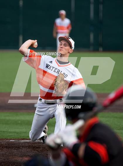 Thumbnail 1 in Waterloo vs Edwardsville photogallery.
