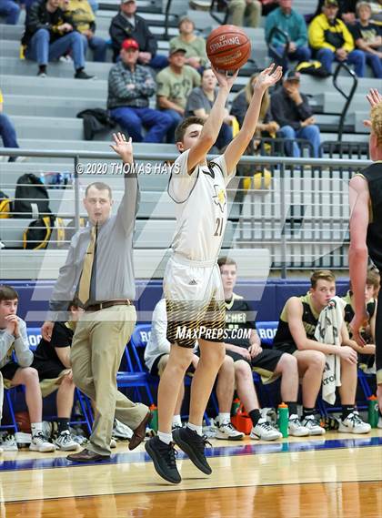 Thumbnail 3 in Archer City vs. Goldthwaite (UIL Class 2A Bi-District Playoff) photogallery.