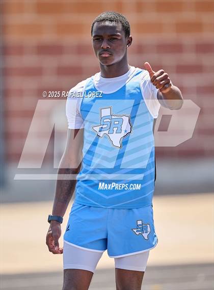 Thumbnail 3 in UIL 6A Track & Field Area 21&22 (4x100M Relay) photogallery.