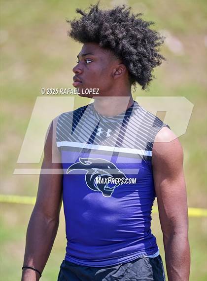 Thumbnail 1 in UIL 6A Track & Field Area 21&22 (4x100M Relay) photogallery.